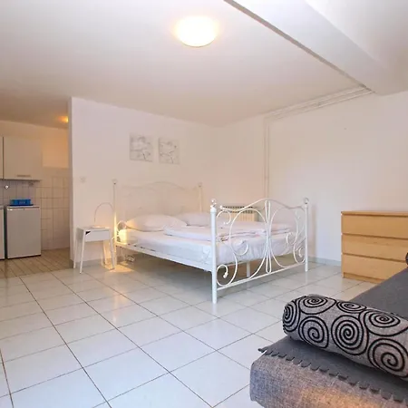 Fuer 6 Personen Ca 60 Qm In Pjescana Uvala, Istrien Istrische Riviera Apartment Pjescana Uvala