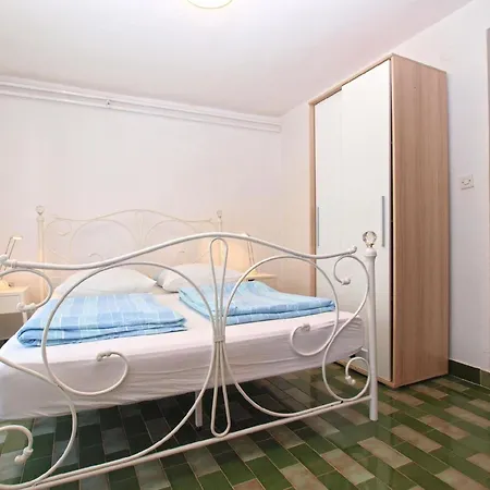 Fuer 6 Personen Ca 60 Qm In Pjescana Uvala, Istrien Istrische Riviera Pjescana Uvala