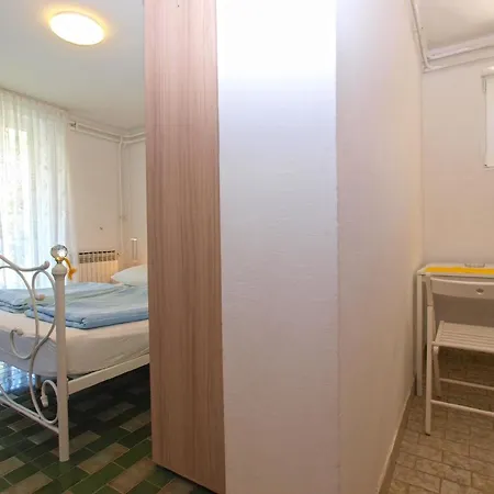 Apartment Fuer 6 Personen Ca 60 Qm In Pjescana Uvala, Istrien Istrische Riviera Pjescana Uvala