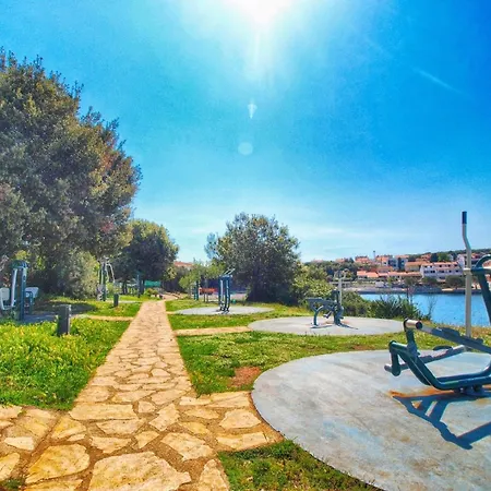 Apartment Fuer 6 Personen Ca 60 Qm In Pjescana Uvala, Istrien Istrische Riviera Pjescana Uvala